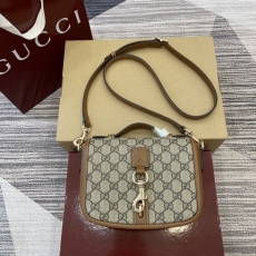 Gucci Satchel Bags